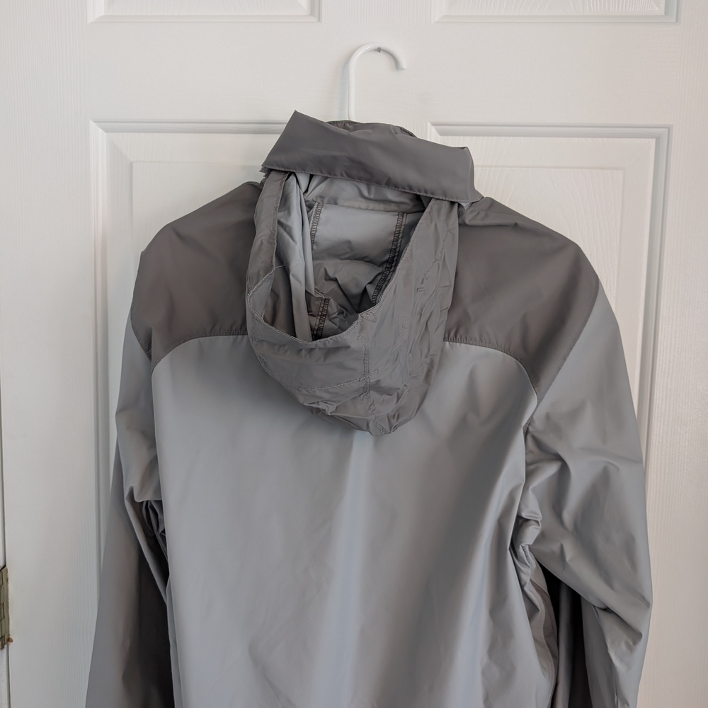 Columbia Gray Hooded Rain Jacket - M
